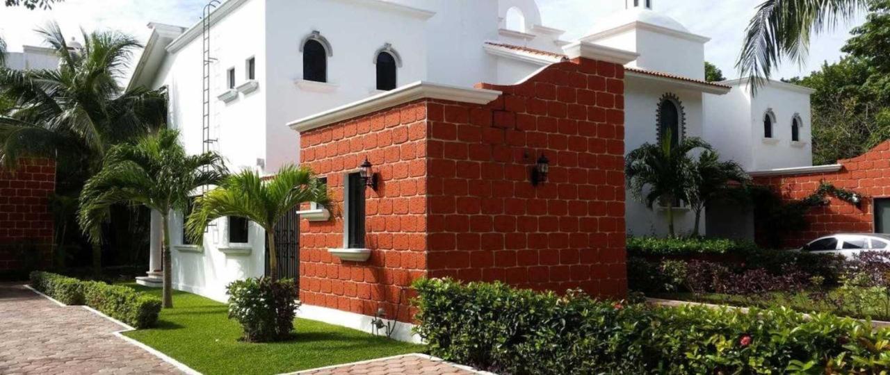 Sunrise Room In Stunning Villa Playacar Townhouse Stage 2 Playa del Carmen Exterior photo